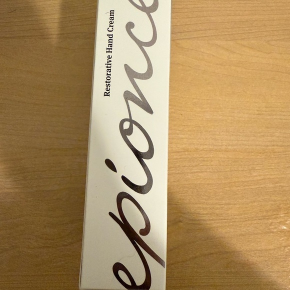 Restorative Hand Cream - White - Picture 4 of 8